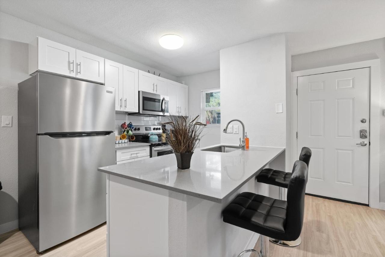 Evonify Stays - Highland - Stylish Furnished Apartments Austin Dış mekan fotoğraf